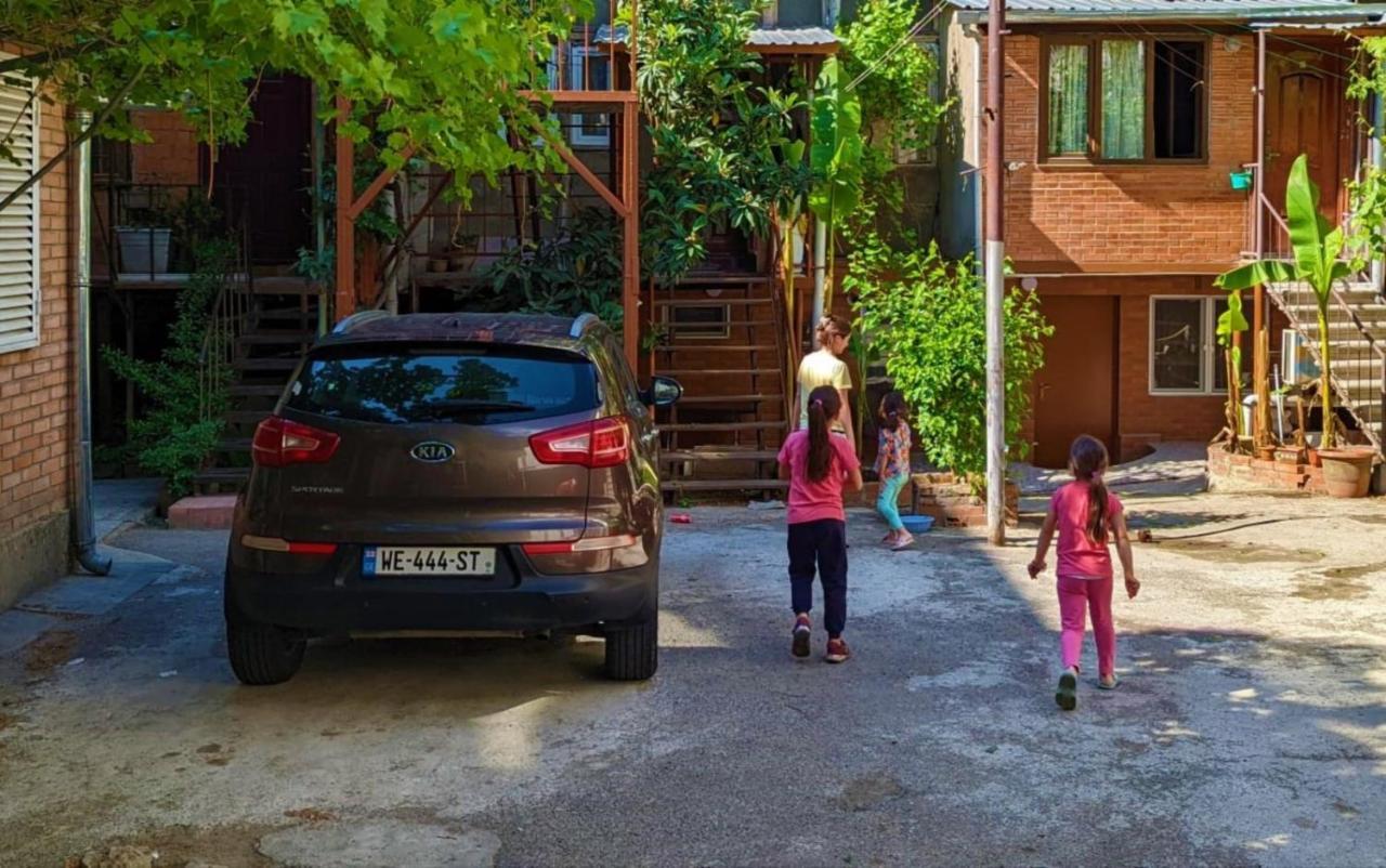 Ideal Home Тбилиси Екстериор снимка